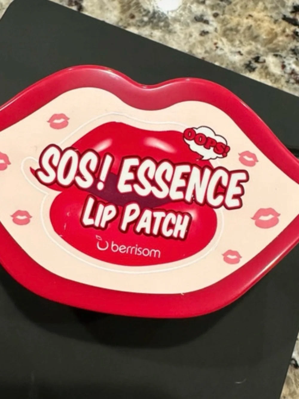 berrisom SOS! Essence Hydrogel Lip Patch Moisturizing Soothing for Dry Lips